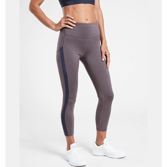 Athleta purple high-rise ultimate stash pocket leggings - Picture 2 of 10